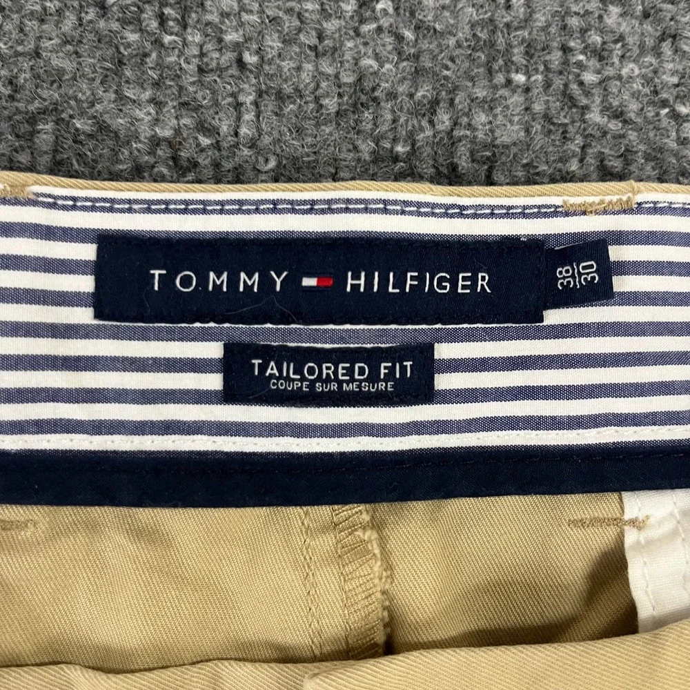 Tommy Hilfiger Chino Pants Mens Size 38x30 Beige Tailored Fit Flat Front Casual